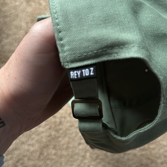 Rey to Z “C” hat - Picture 2 of 3